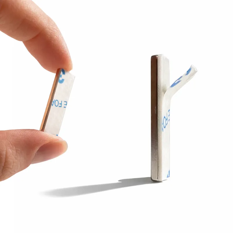 Magnes Neodymowy Płytkowy Samoprzylepny 3M 30x10x2 Mocny Silny N38